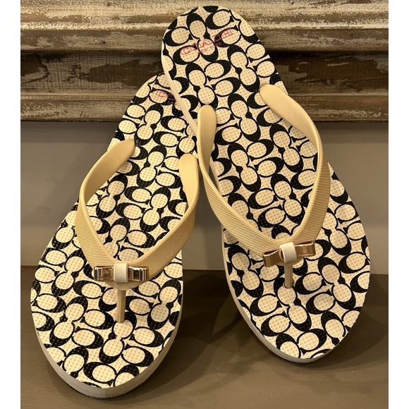 Coach Amel Signature C Black Tan Thong Sandals Bow Flip Flops Woman's Sz 7/8 - Picture 1 of 7